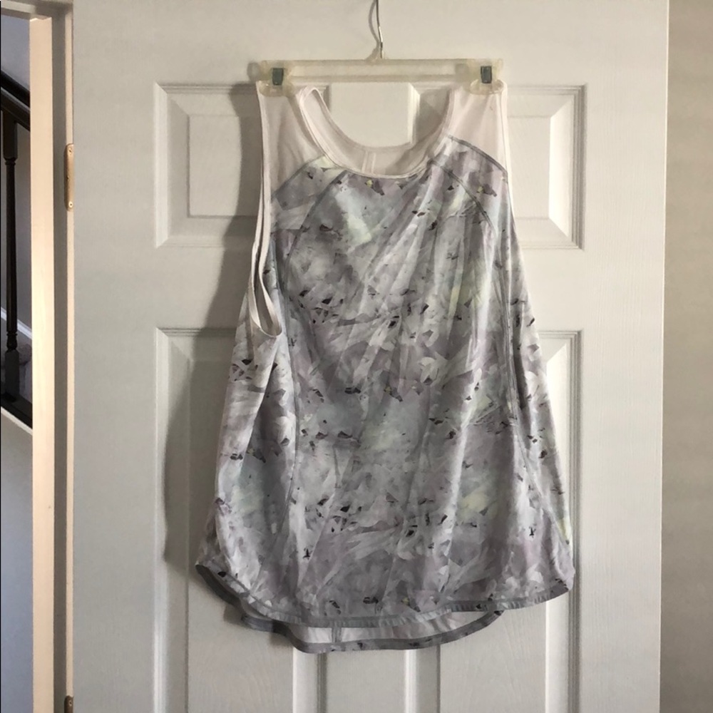 Lululemon tank